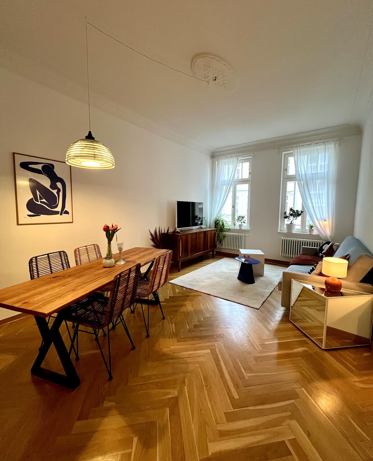 Top performing Airbnb: Stylish apartment near the center in Neustadt Neuschönefeld