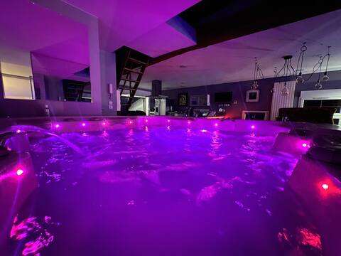 LOFT LOVE Nancy with 150m2 Jacuzzi