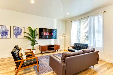 Winter Retreat-HotTub | ShuffleBoard | Pool Table
