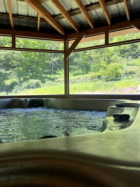 Seneca Cabin-HOT TUB-Ac-NEW DEC Updates!