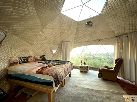 Fantastic Geodesic tent by lake red rock