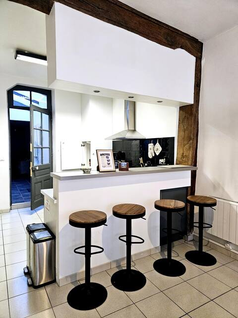 house in the city center with Wifi