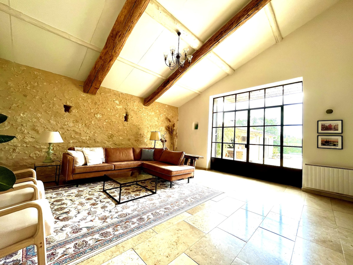 Annonce Airbnb populaire: Peaceful Family Retreat in Provence + Heated Pool à Cavaillon