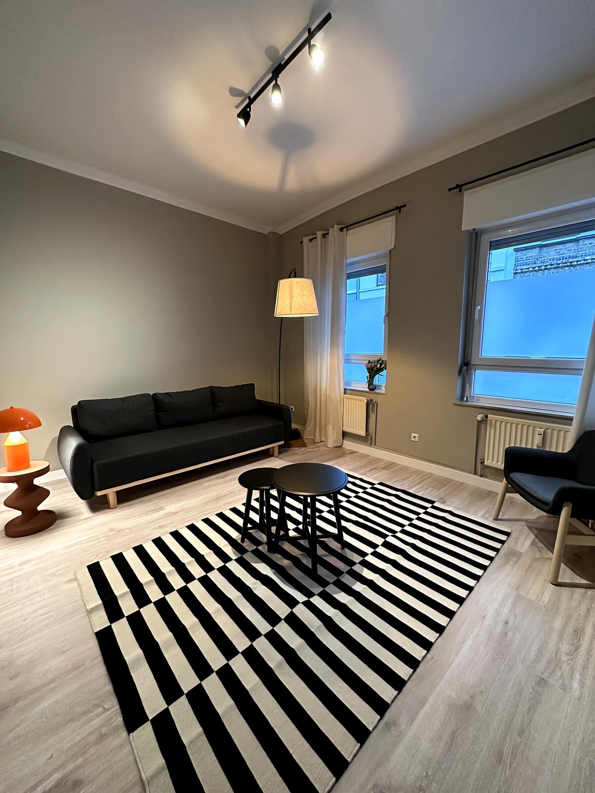 Popular Airbnb listing: Köln City Center Apartment in Deutz
