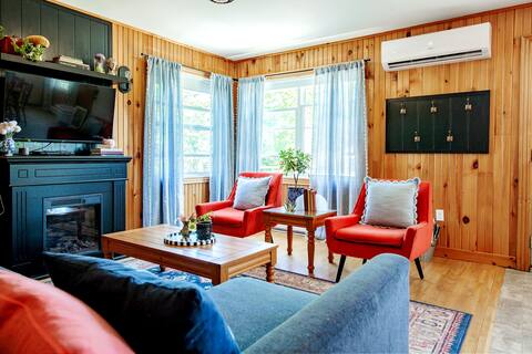 Charming Cavendish Cottage with Shared Pool