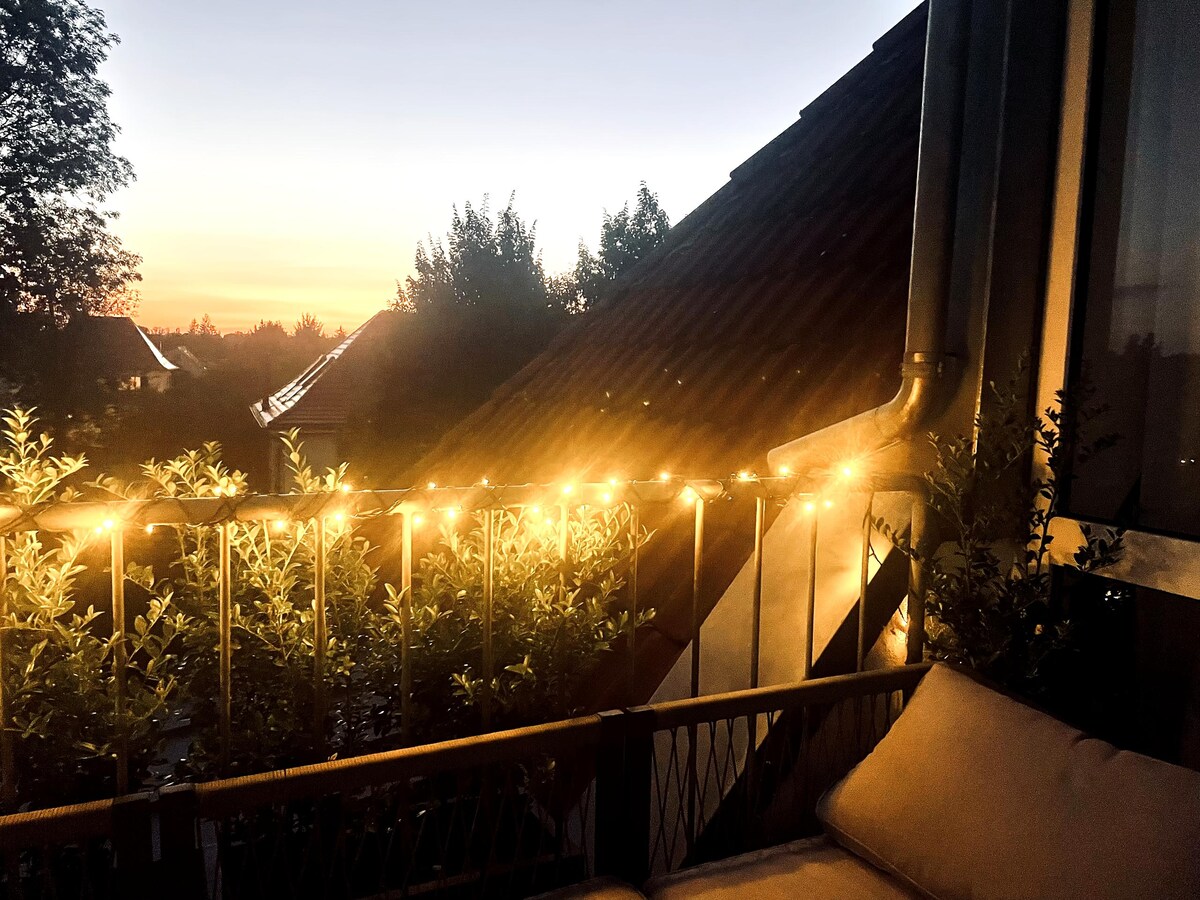 Successful Airbnb property: Modern attic apartment with S-Bahn connection in Sachsen