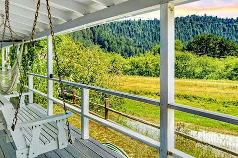 Humble Home on the Coast | Hot Tub & Fire Pit