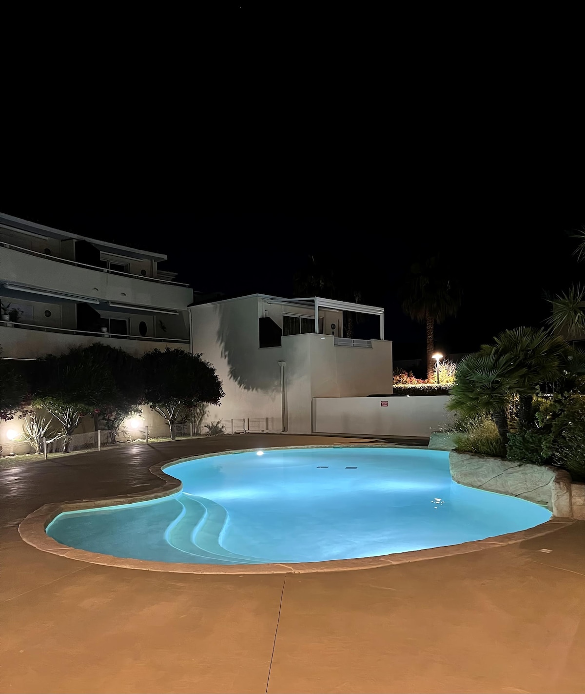 Top performing Airbnb: Residence 10 min walk to the beach in Valras Plage