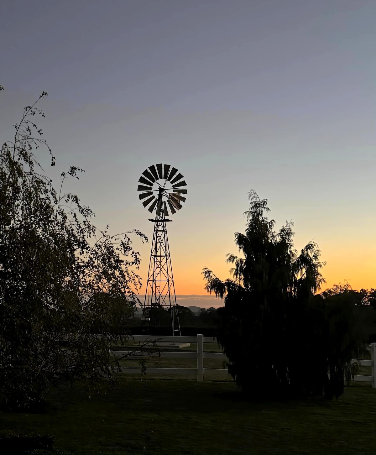 Annonce Airbnb populaire: Secluded luxury farm stay 12 mins to Orange à Orange City Council