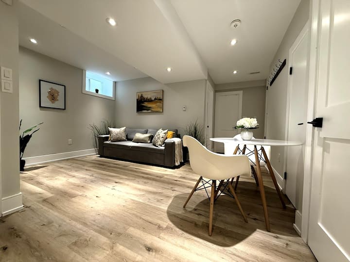One-bedroom Little Portugal - Toronto