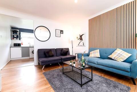 Top performing Airbnb: Cosy 3-Bed Flat Opposite Forest Recreation Ground in Mapperley