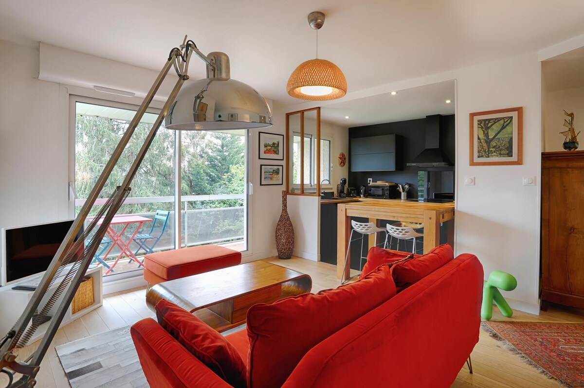 Airbnb performant: 2 bedroom apartment. Terrace. Close to historic center à Vannes