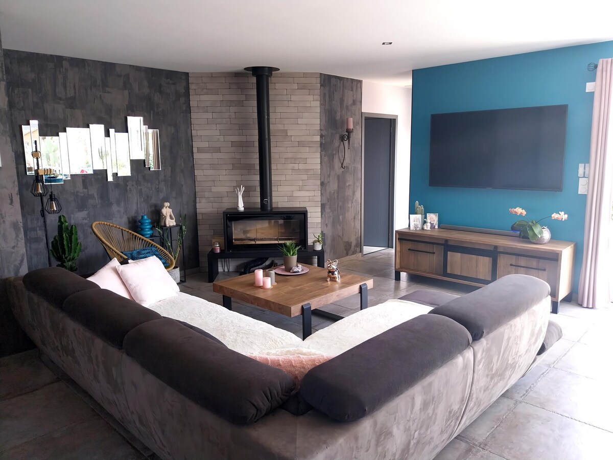 Annonce Airbnb populaire: House with pool near Bassin d'Arcachon à Mios