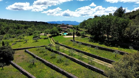 Typical Provencal house in the heart of nature