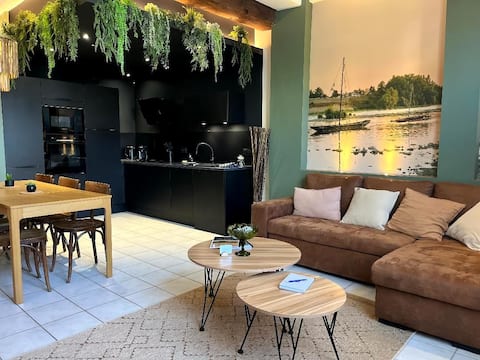 Airbnb performant: Poetry of the Loire – Between the Loire & the Château à Saumur