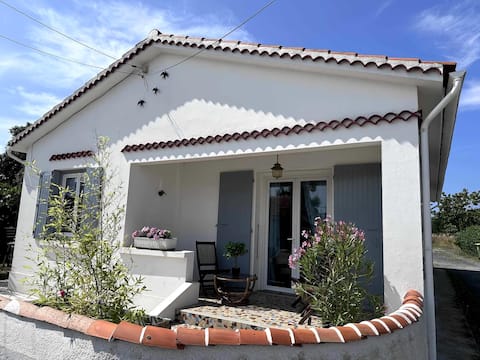 Villa with jacuzzi  "Au p'tit bonheur" 6 to 10 people