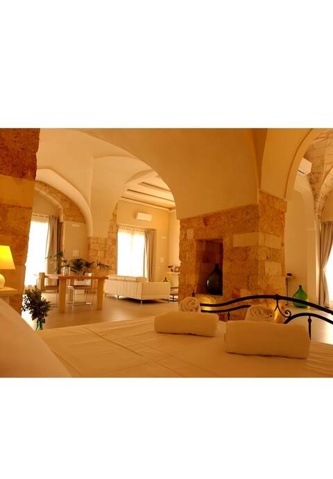 Stylish & Romantic Loft in the heart of Salento