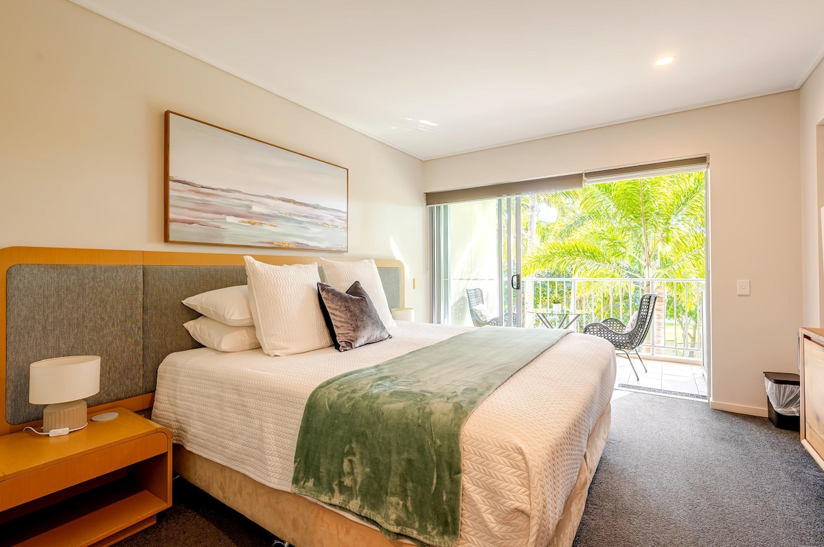 Successful Airbnb property: Stylish Studio Unit at Peppers Resort Kingscliff in Kingscliff