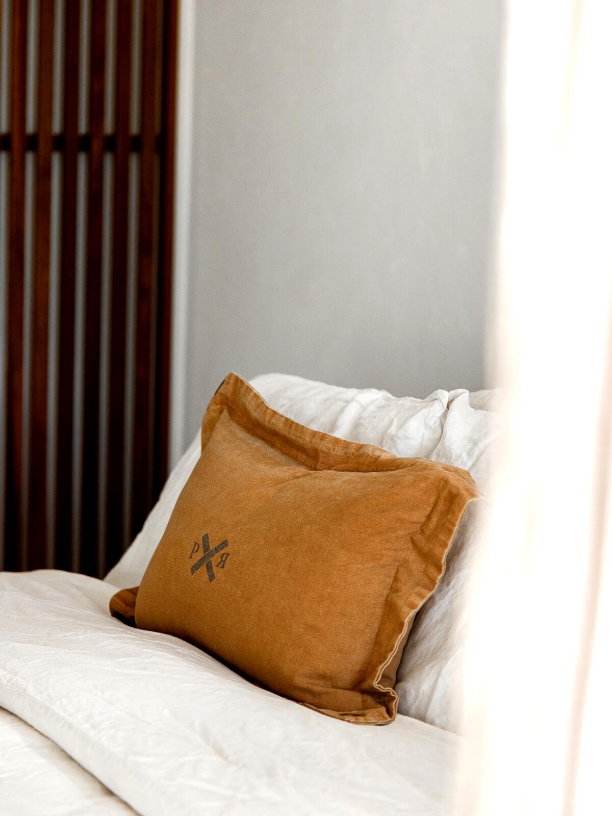 Top performing Airbnb: Soulitude - Luxe Studio with outdoor bath tub in Buddina