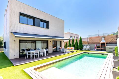 The Orange House | Barcelona | Luxury Villa