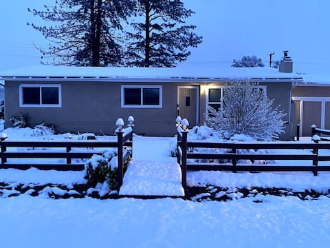 The Jamestown House-Ski Dodge, Yosemite, Big Trees
