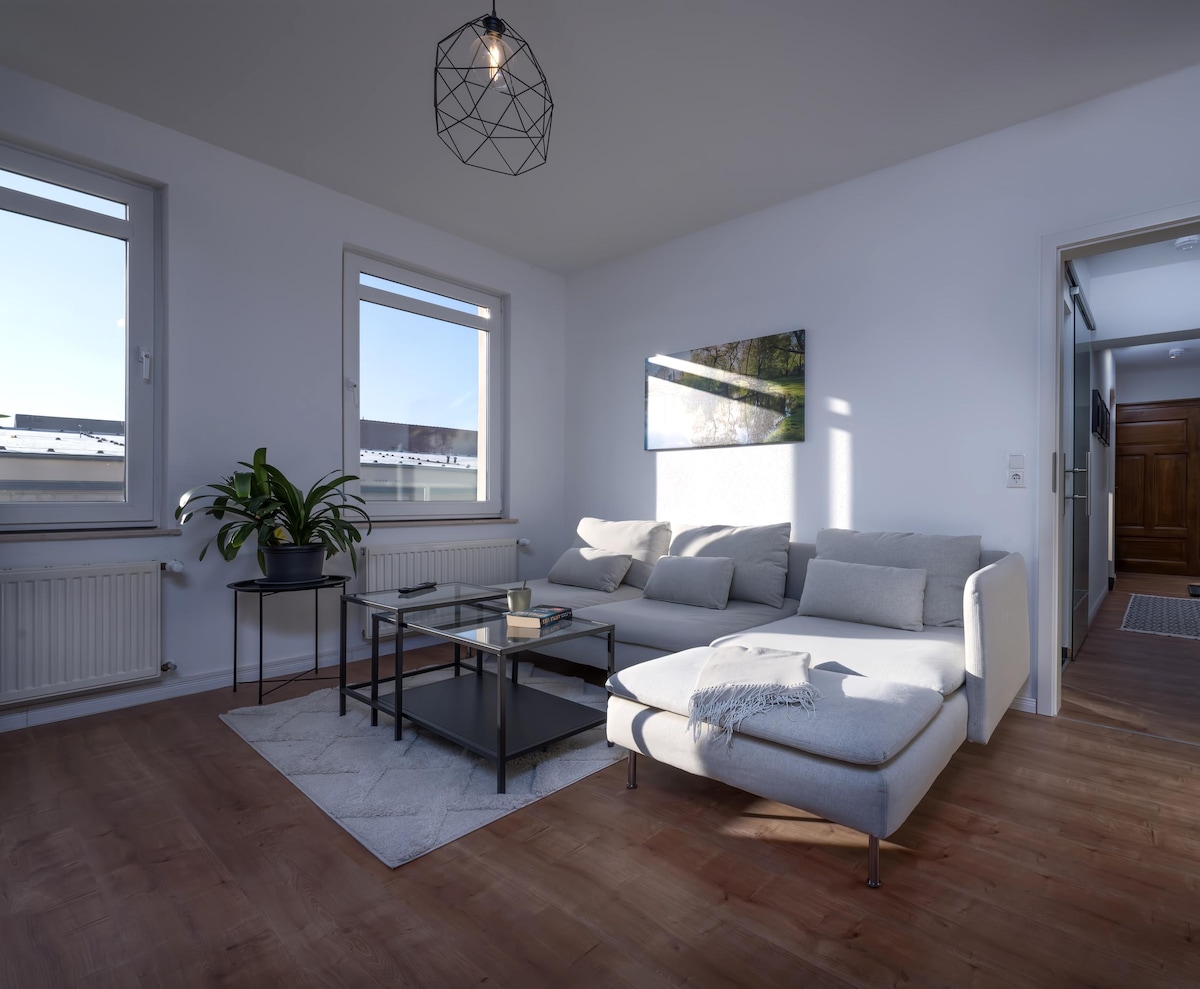 Top performing Airbnb: Modern Design Apartment Leipzig| Balcony & Comfort in Zentrum Südost