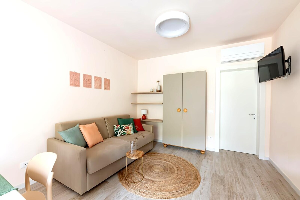 Popular Airbnb listing: Trilo "Caprifoglio" in Villa Didoro in Campo Nell'elba