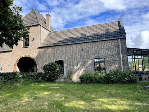 Family Room (twin room) GreyHouse, Diest, Belgium