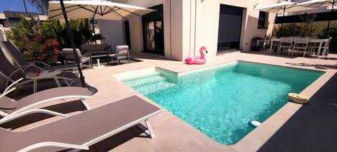 Villa 4/6 people with pool