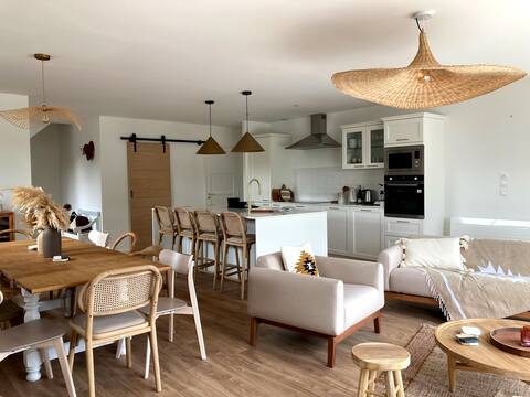 St Malo 15 min and 10 min from Dinard