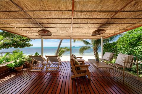 Villa Tokyo - A beachfront house in Samui