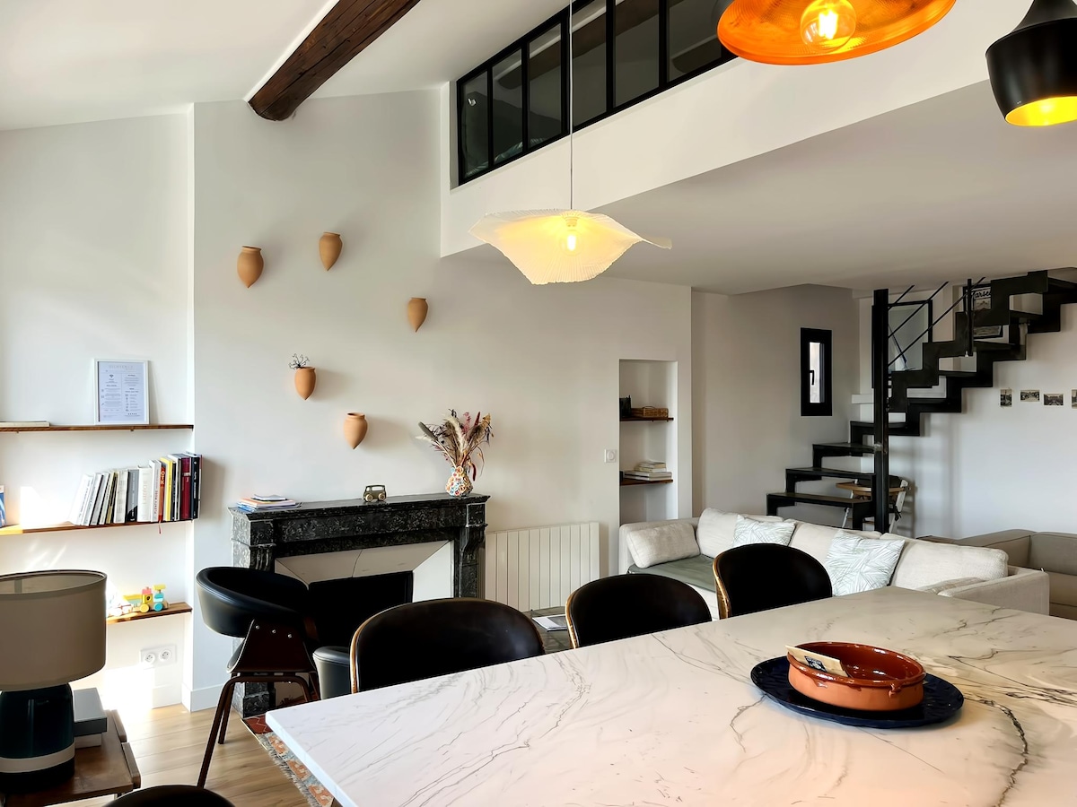 Top Airbnb: Luxurious apartment - Splendid sea view & Good mother in Marseille 6e Arrondissement