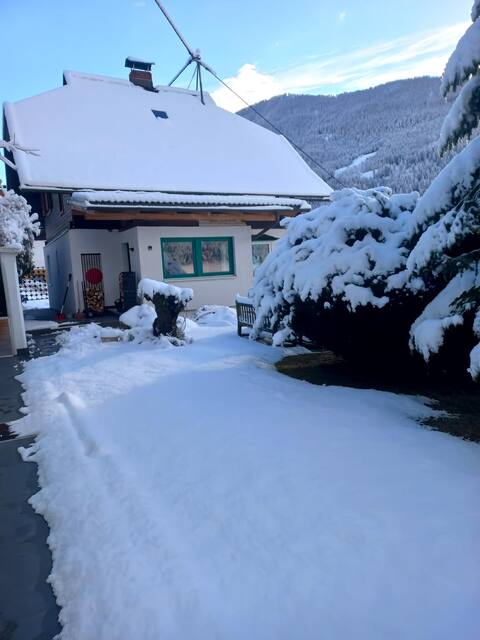 Nice holiday home, 5 minutes from 100 KM of slopes