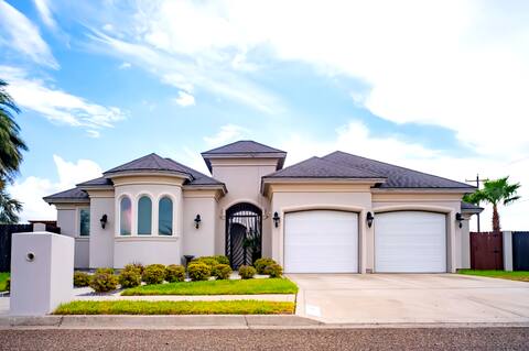 Blissful Charming Villa