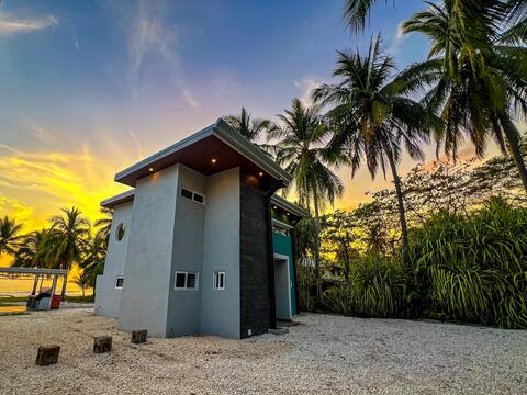 Casa Zafiro: New Beachfront Home