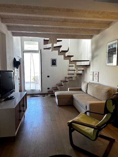Successful Airbnb property: Casa Milla, apartment with terrace in Savona in Savona