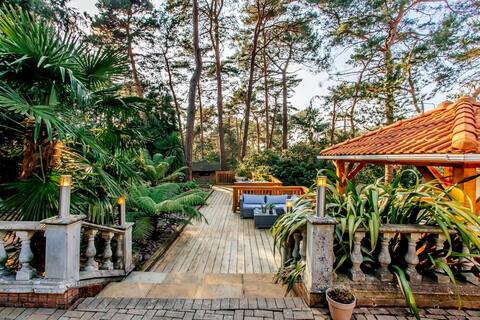 Feb&MarchOffer/LuxuryVilla/Hot Tub/Football Court