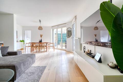 Luxurious Paris LaDéfense home