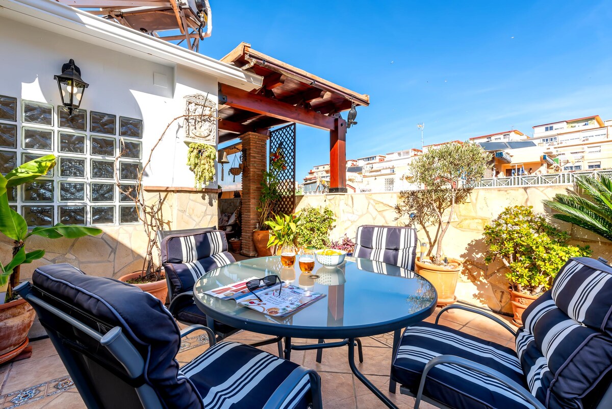 Popular Airbnb listing: Duplex Apartment by the Sea.... in Huelin