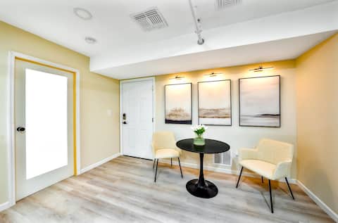 Hillside Haven: Serene 1BR Home Near NYC & EWR