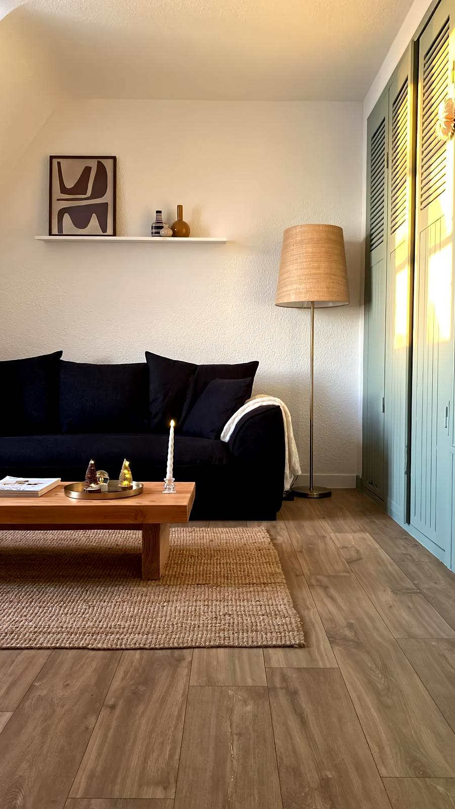 Popular Airbnb listing: Cap Coz apartment with sea view in Fouesnant