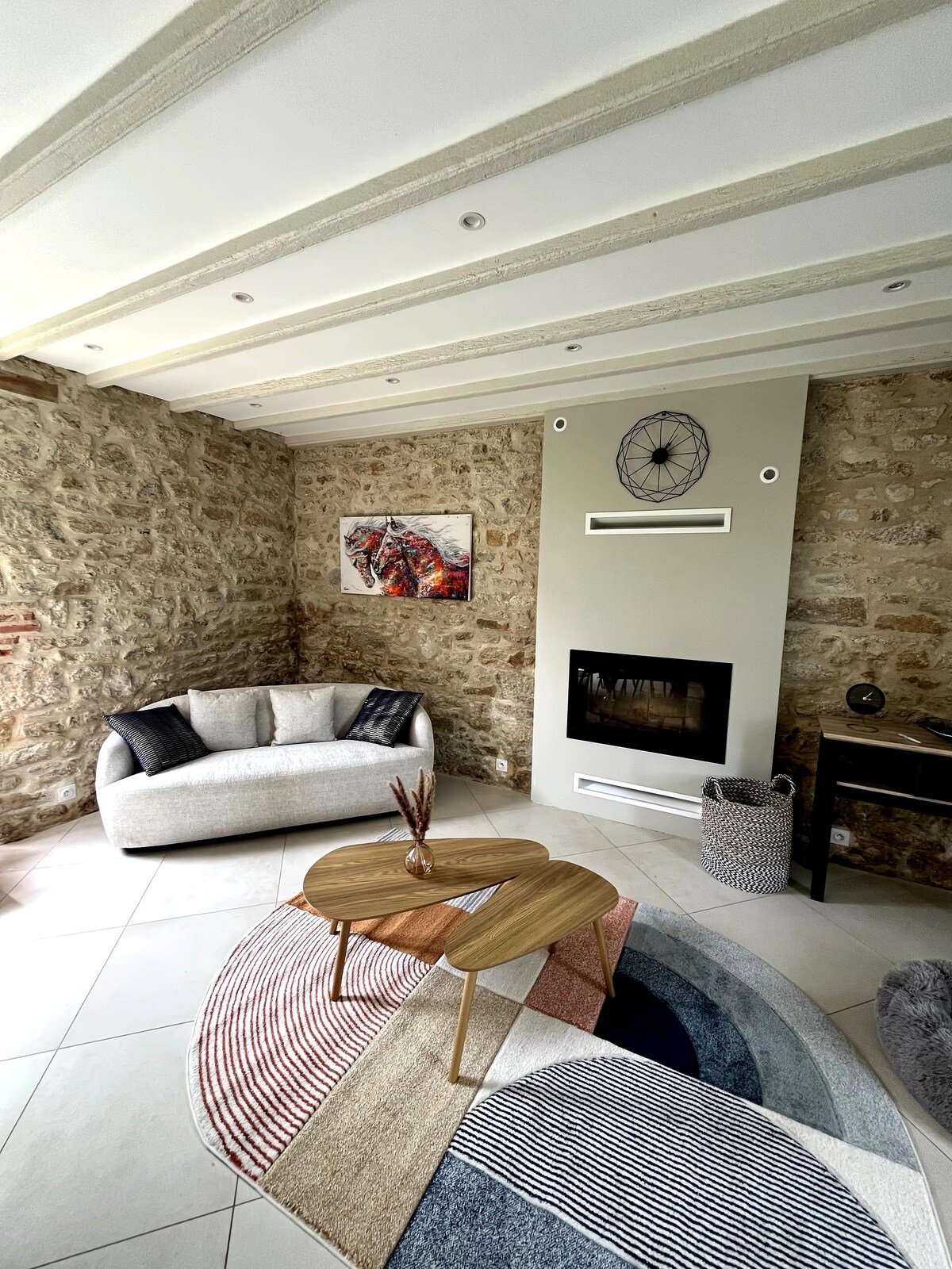 Top Airbnb: Between sea and countryside: charming house & jacuzzi in Guérande