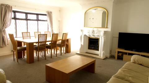 Incredible Sea View! Cottage Nr Cliffs Pavillion
