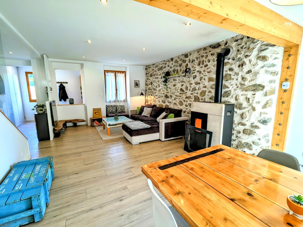Airbnb performant: Villa Fontaine: Swimming pool, Cinema, Ski & Sauna à Saint Martin D'uriage