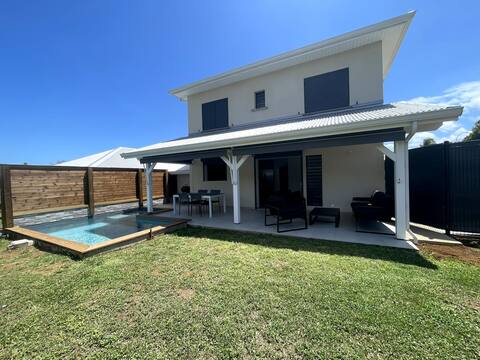 Villa Kanisi 2 (3 bedrooms) in the center of the island