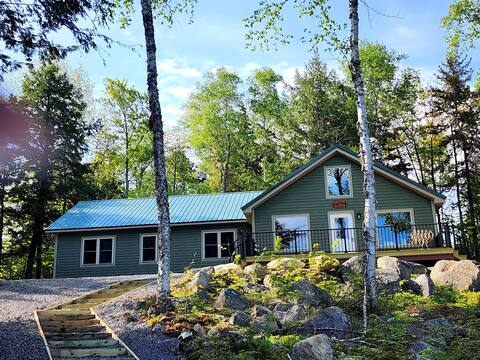 Family Friendly Lakefront Cottage, Ambajejus Lake