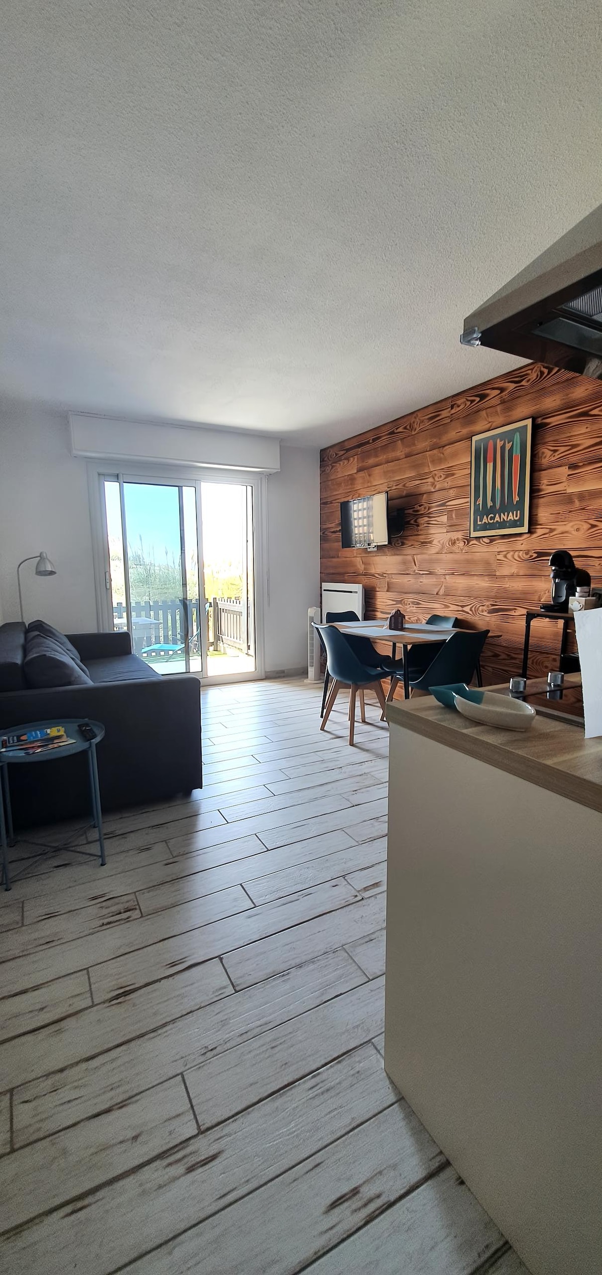 Annonce Airbnb populaire: Very nice fully renovated 2 bedroom à Lacanau