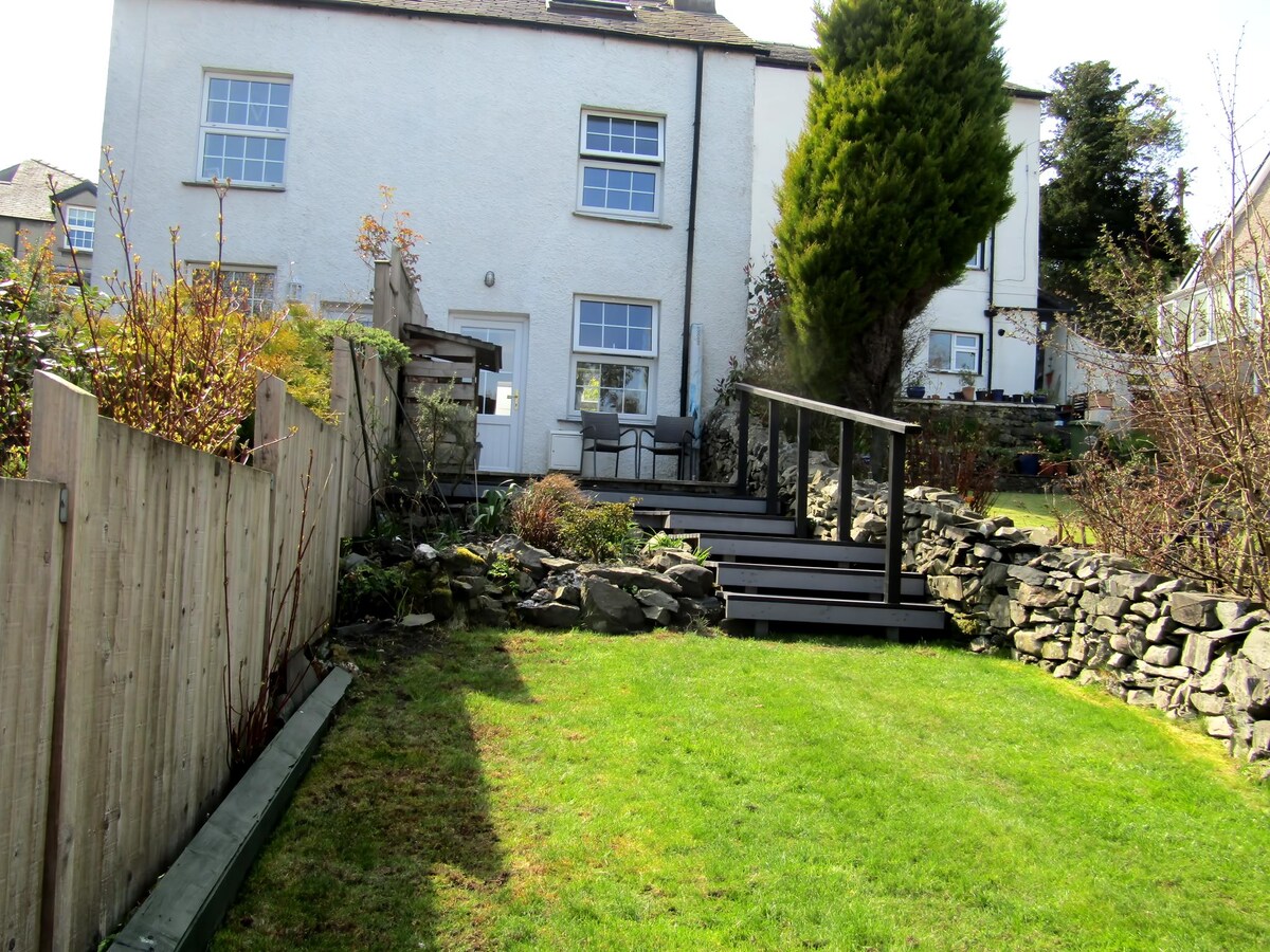 Top Airbnb: No. 2 Mount Pleasant Cottages, Greenodd in Cumbria