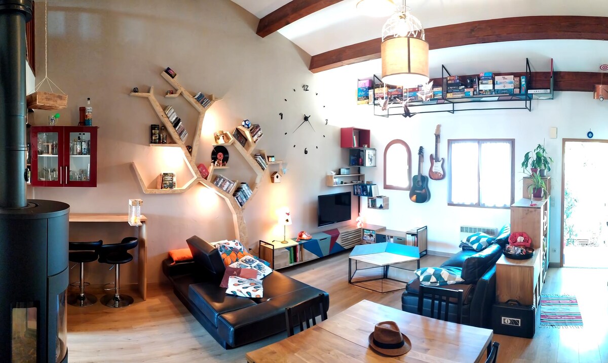 Leistungsstarkes Airbnb: Vacation home: 2 bedrooms, 2 bathrooms, sleeps 6 in Saint Laurent De La Salanque