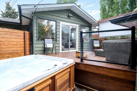 Dreamy Cabin Style Bungalow »Hot Tub&Steam Shower